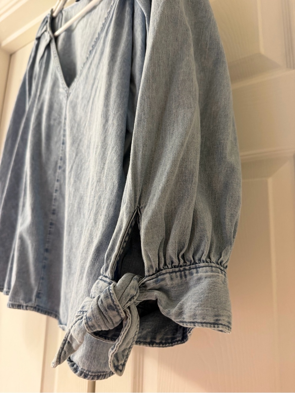GAP Light Blue V-Neck Denim Top - Picture 4 of 6